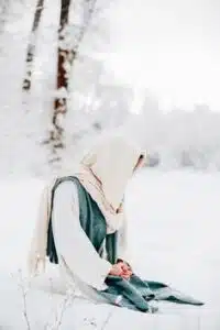 عاجزة