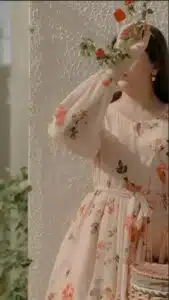 وردة في وسط الصعيد