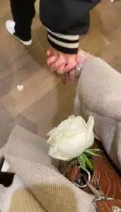 في لحظة لقاء